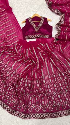 Rani pink georgette sequins thread & dori work saree with unstitched japan satin blouse 5