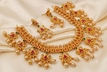 Guttapoosalu necklace set with rubies 1