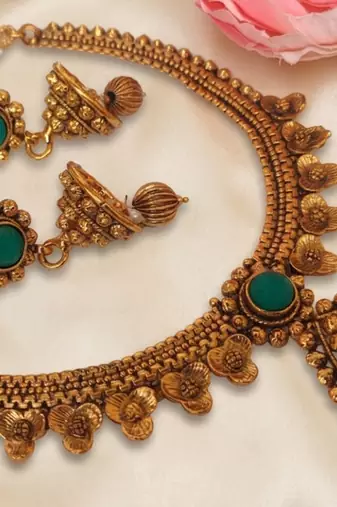 Multicolor antique necklace set