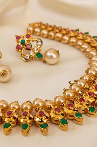 Multicolor uncuts bridal jewellery
