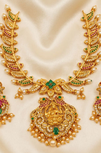 emeralds temple jewellery