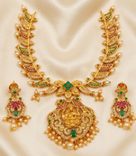 emeralds temple jewellery