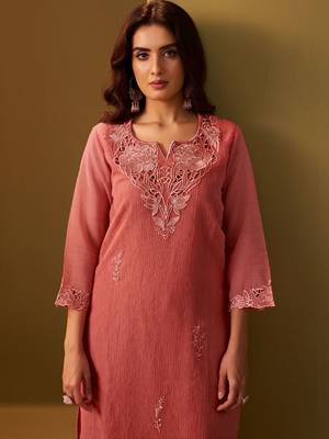 Women Floral Embroidered Regular Thread Work Kurta with Trousers & With Dupatta 4