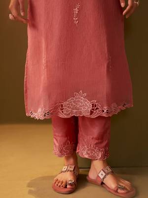 Women Floral Embroidered Regular Thread Work Kurta with Trousers & With Dupatta 5