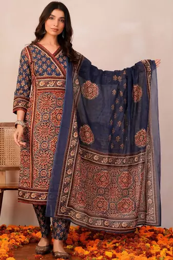 Women Ethnic Motifs Printed Angrakha Pure Cotton Kurta with Trousers & With Dupatta