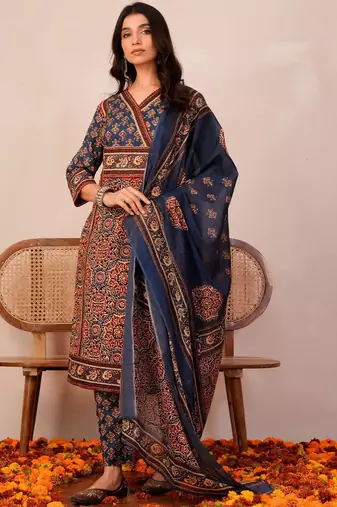 Women Ethnic Motifs Printed Angrakha Pure Cotton Kurta with Trousers & With Dupatta