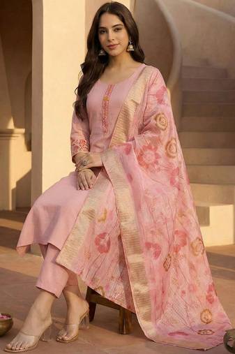 Women Floral Regular Thread Work Kurta with Trousers & With Dupatta