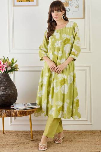 Women Floral Printed A-Line  Cotton Kurta Set