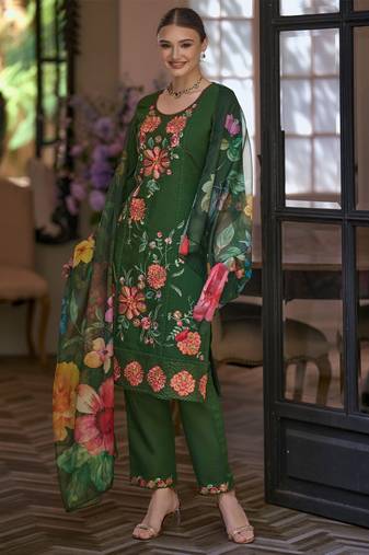 Women Floral Embroidered Regular Thread Work Kurta with Trousers & With Dupatta