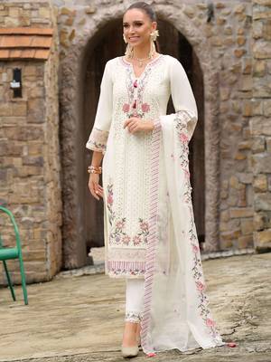 Floral Embroidered Regular Sequinned Kurta With Trousers & Dupatta 4