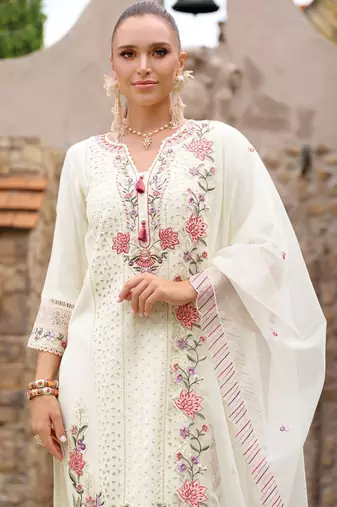 Floral Embroidered Regular Sequinned Kurta With Trousers & Dupatta