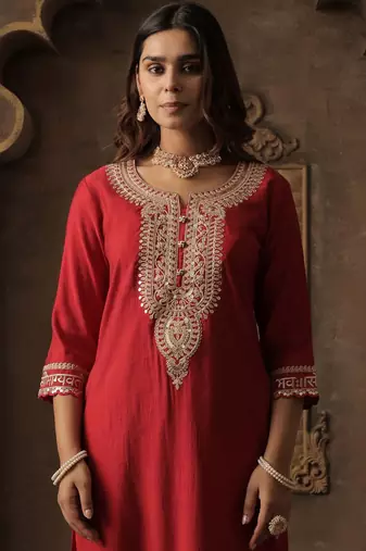 Ethnic Motifs Yoke Design Notch Neck Sequinned Straight Kurta With Trousers
