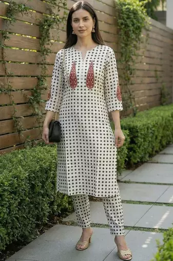 Women Printed Regular Pure Cotton Kurta with Trousers
