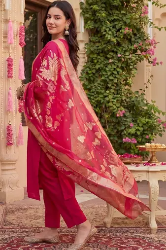 Women Ethnic Motifs Embroidered Regular Kurta with Trousers & With Dupatta