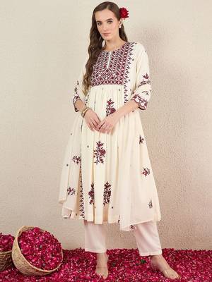 Women Ethnic Motifs Embroidered Kurta with Trousers & Dupatta 1