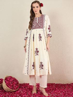 Women Ethnic Motifs Embroidered Kurta with Trousers & Dupatta 6