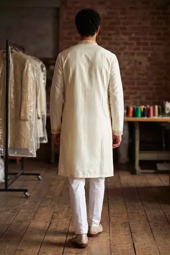 roman silk blend fabric embroidery mens designer party wear kurta pajama