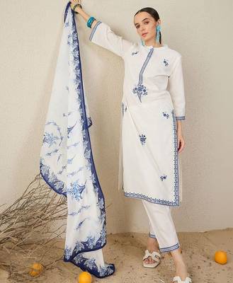 Women Floral Embroidered Regular Thread Work Pure Cotton Kurta with Trousers & With Dupatta 5