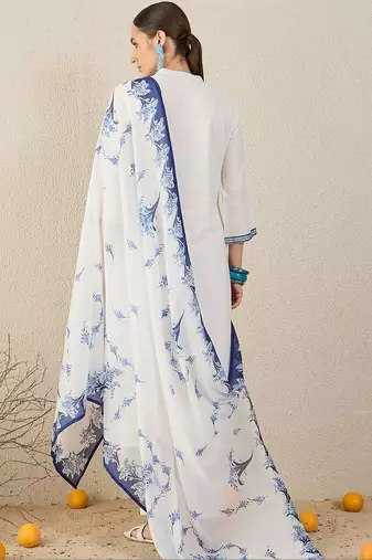 Women Floral Embroidered Regular Thread Work Pure Cotton Kurta with Trousers & With Dupatta