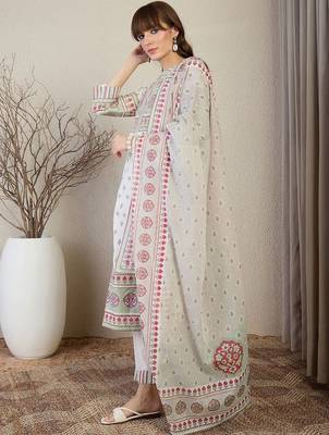 Women Ethnic Motifs Printed Cotton Kurta with Trousers & Dupatta 4