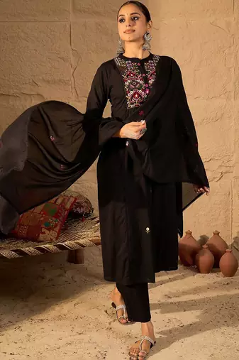 Ethnic Motifs Thread Work Pure Cotton A-Line Kurta & Trousers with Dupatta
