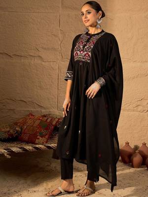Ethnic Motifs Thread Work Pure Cotton A-Line Kurta & Trousers with Dupatta 6