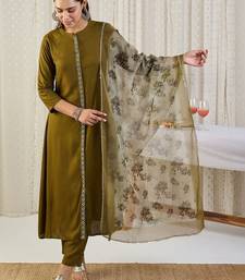 Ethnic Motifs Band Collar Thread Work Kurta With Trousers & Dupatta