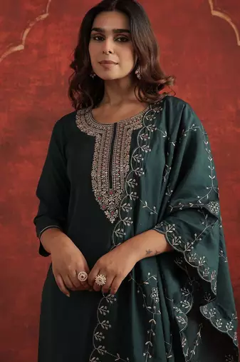 Women Ethnic Motifs Embroidered Kurta with Trousers & Dupatta