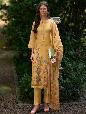 Women Floral Printed Regular Thread Work Linen Kurta with Trousers & With Dupatta 1