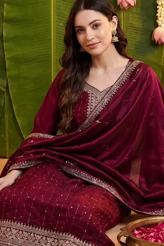 Women Ethnic Motifs Embroidered Regular Thread Work Kurta with Trousers & With Dupatta