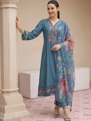 Women Floral Embroidered Regular Mirror Work Kurta with Trousers & With Dupatta 1