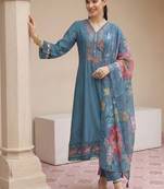 Women Floral Embroidered Regular Mirror Work Kurta with Trousers & With Dupatta