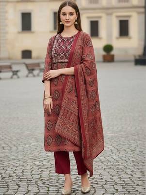 Women Printed Regular Pure Cotton Kurta with Trousers & With Dupatta 1