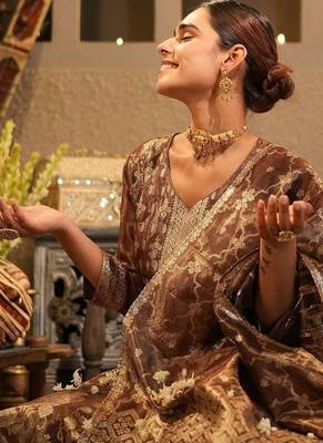 Women Ethnic Motifs Woven Design Kurta with Trousers & Dupatta 6