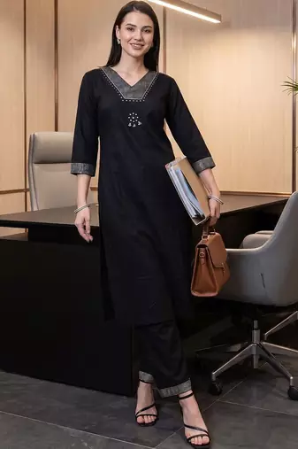 Women Ethnic Motifs Embroidered Regular Kurta with Trousers