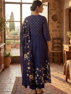 Women Floral Printed Regular Pure Cotton Kurta with Trousers & With Dupatta 3