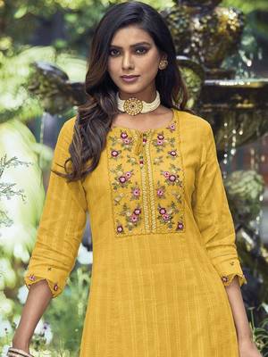 Women Floral Embroidered Regular Thread Work Pure Cotton Kurta with Trousers & With Dupatta 6