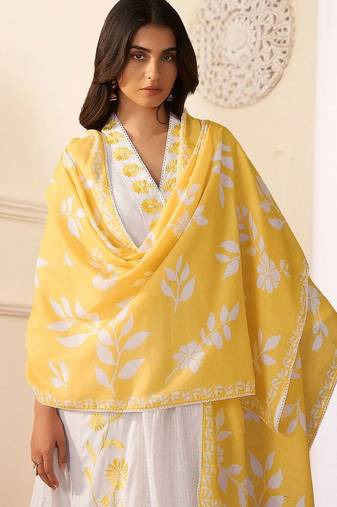 Women Floral Embroidered Regular Thread Work Pure Cotton Kurta with Trousers & With Dupatta