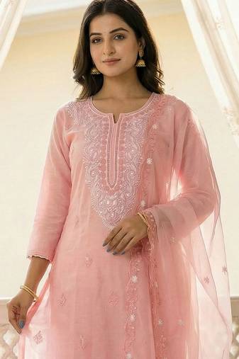 Women Ethnic Motifs Embroidered Regular Thread Work Kurta with Trousers & With Dupatta