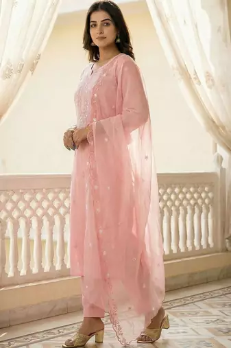 Women Ethnic Motifs Embroidered Regular Thread Work Kurta with Trousers & With Dupatta