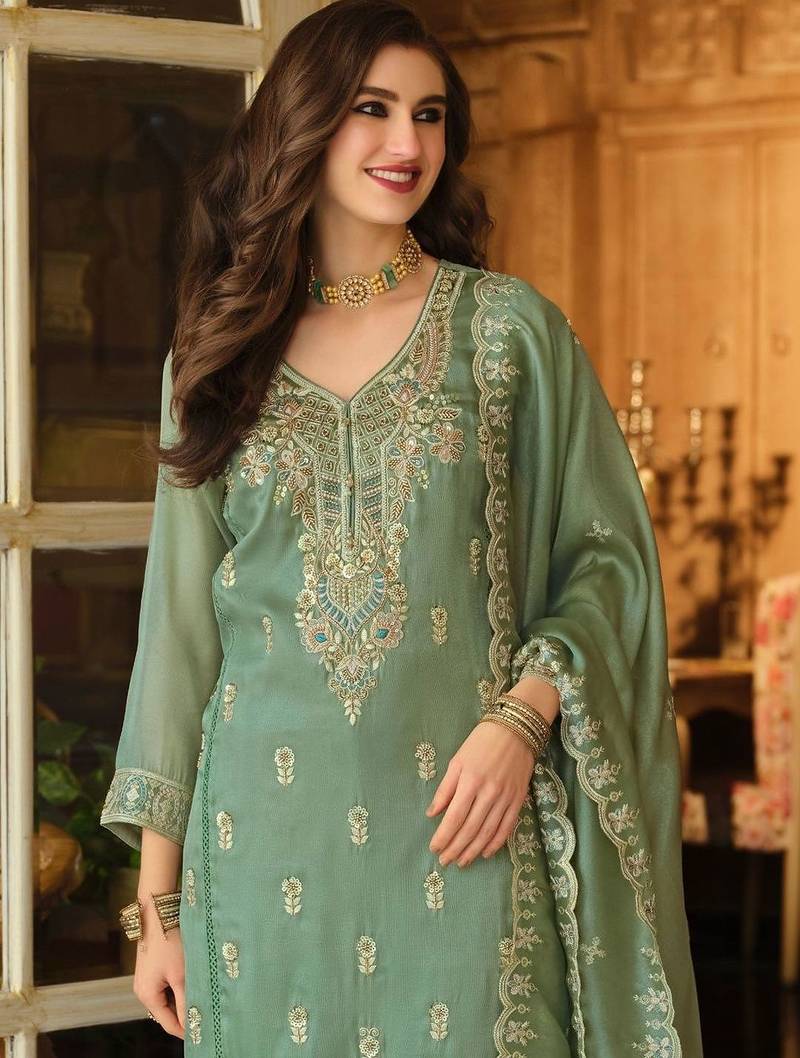 Women Ethnic Motifs Embroidered Regular Thread Work Kurta with Trousers & With Dupatta