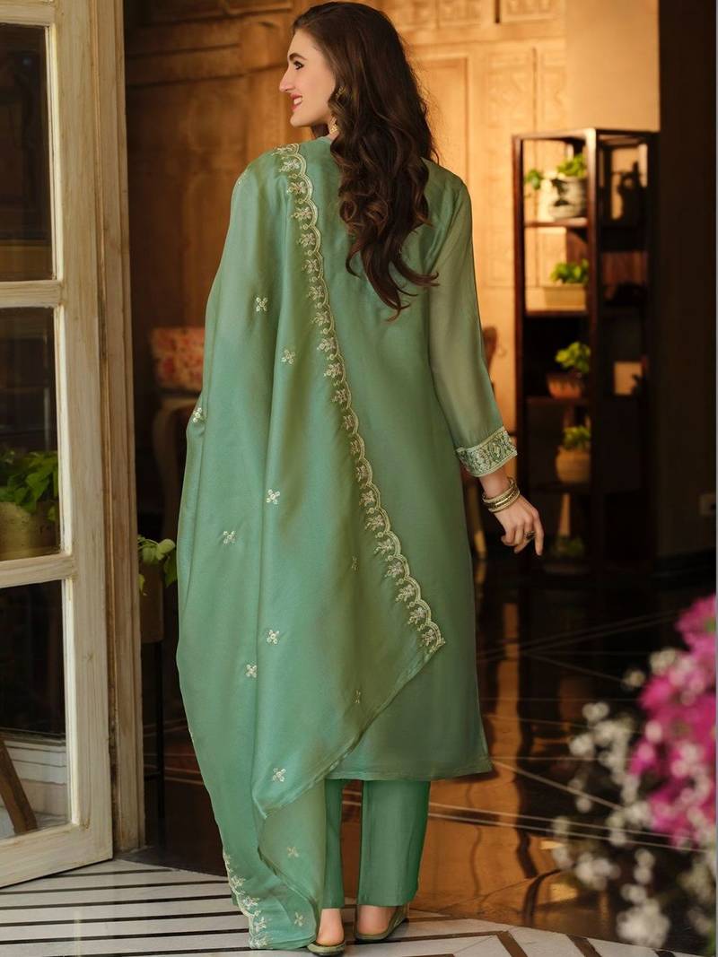 Women Ethnic Motifs Embroidered Regular Thread Work Kurta with Trousers & With Dupatta