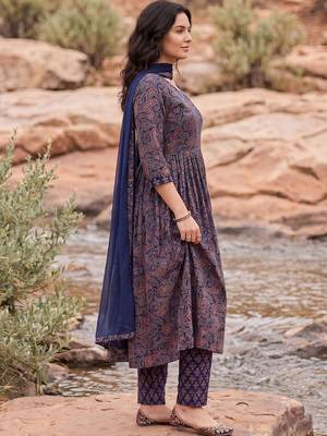 Women Paisley Printed Pleated Mirror Work Pure Cotton Kurta with Trousers & With Dupatta 6