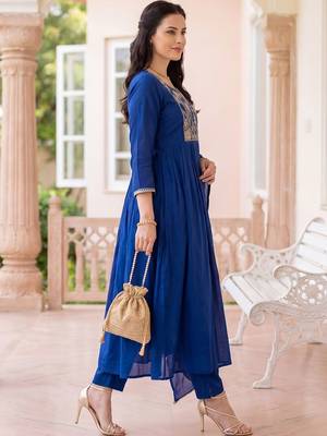 Women Ethnic Motifs Embroidered Tiered Thread Work Kurta with Trousers & With Dupatta 2