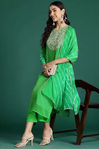 Leheriya Printed Zari Kurta With Trousers & Dupatta