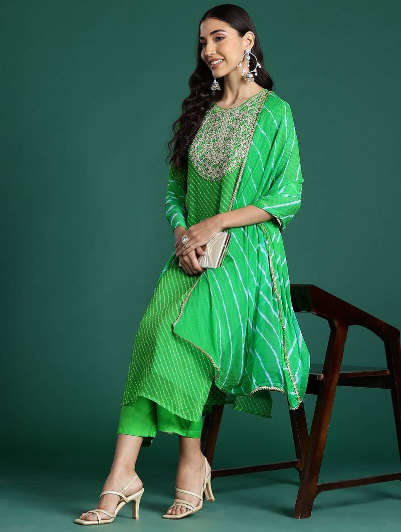 Leheriya Printed Zari Kurta With Trousers & Dupatta
