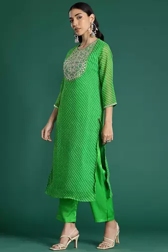 Leheriya Printed Zari Kurta With Trousers & Dupatta