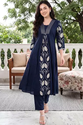 Women Floral Printed Empire Pure Cotton Kurta with Trousers