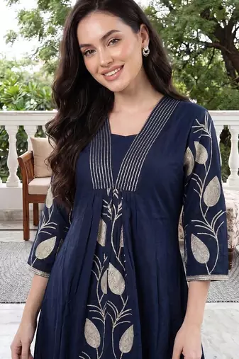 Women Floral Printed Empire Pure Cotton Kurta with Trousers