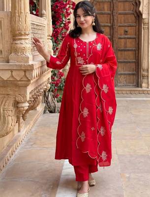 Women Ethnic Motifs Embroidered Regular Thread Work Kurta with Trousers & With Dupatta 2